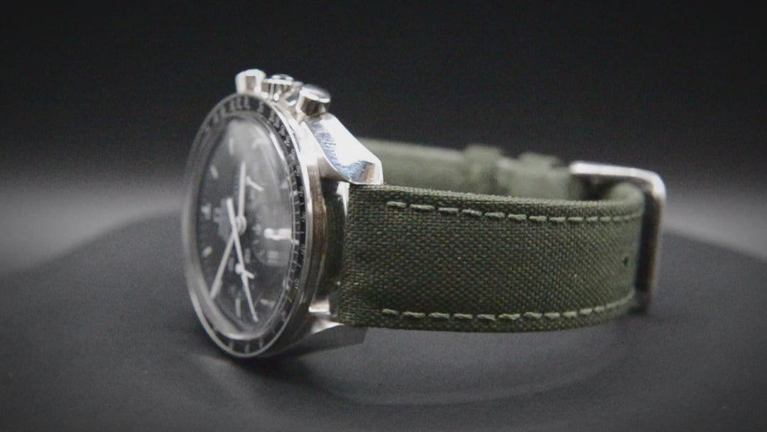 Sailcloth, Cordura military grade watch strap, Quick-release spring bars are installed, lined with Lorica eco-leather by FinWacthStraps®