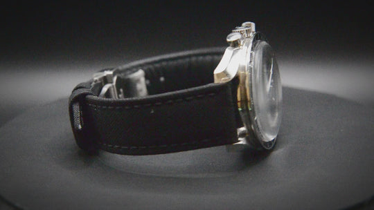 Sailcloth, Cordura military grade watch strap, Quick-release spring bars are installed, lined with Lorica eco-leather by FinWacthStraps® Deployment clasp installed.