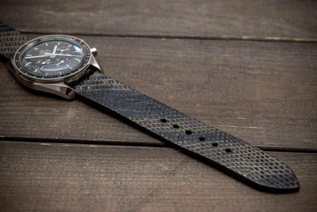 Obsidian Drift – Handmade Lizard Leather Watch Strap
