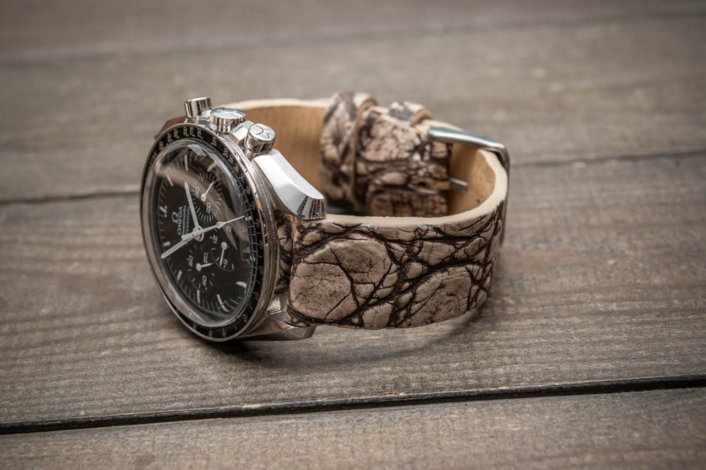 Desert Vein – Handmade Alligator Leather Watch Strap