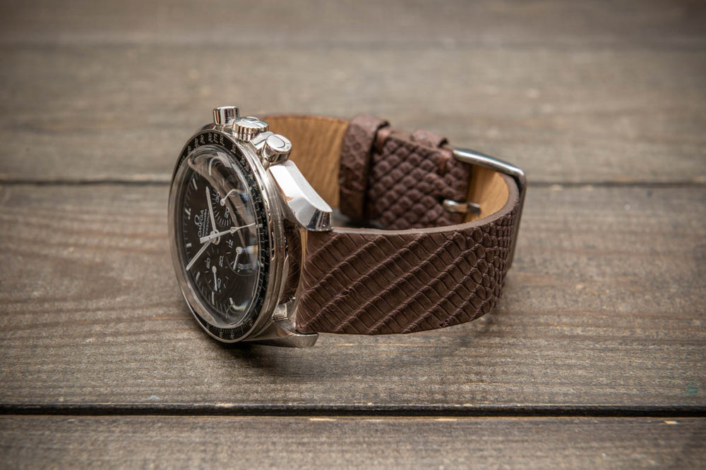 Chestnut Scale – Handmade Lizard Leather Watch Strap

