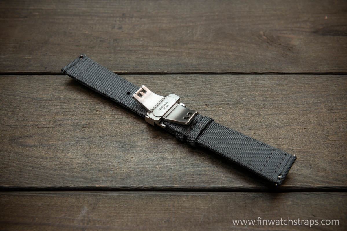 Canvas waterproof watch strap 17mm 18mm 19 mm 20 mm 21 mm 22 mm 23mm 24mm with a deployment clasp