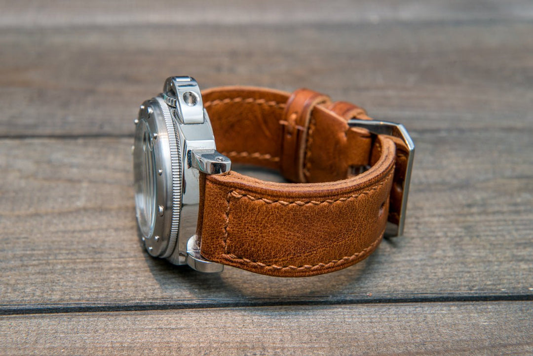 Italian Vachetta Vulcano Tan leather hand stitched watch band, handmade in Finland