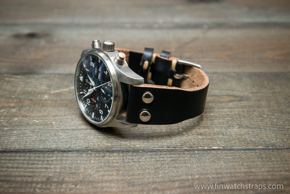 Vintage style pilot watch sale
