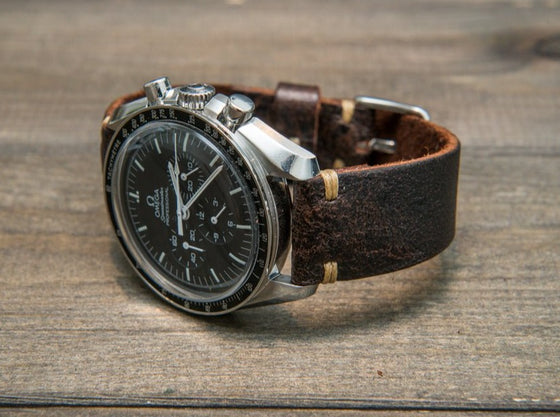 Suede vintage tapered leather watch strap (Crazy cow Snuff), handmade in Finland.